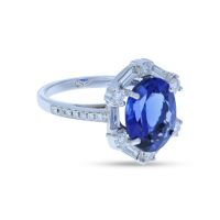 Oval Tanzanite & Baguette/Round Diamond Ring 18KT