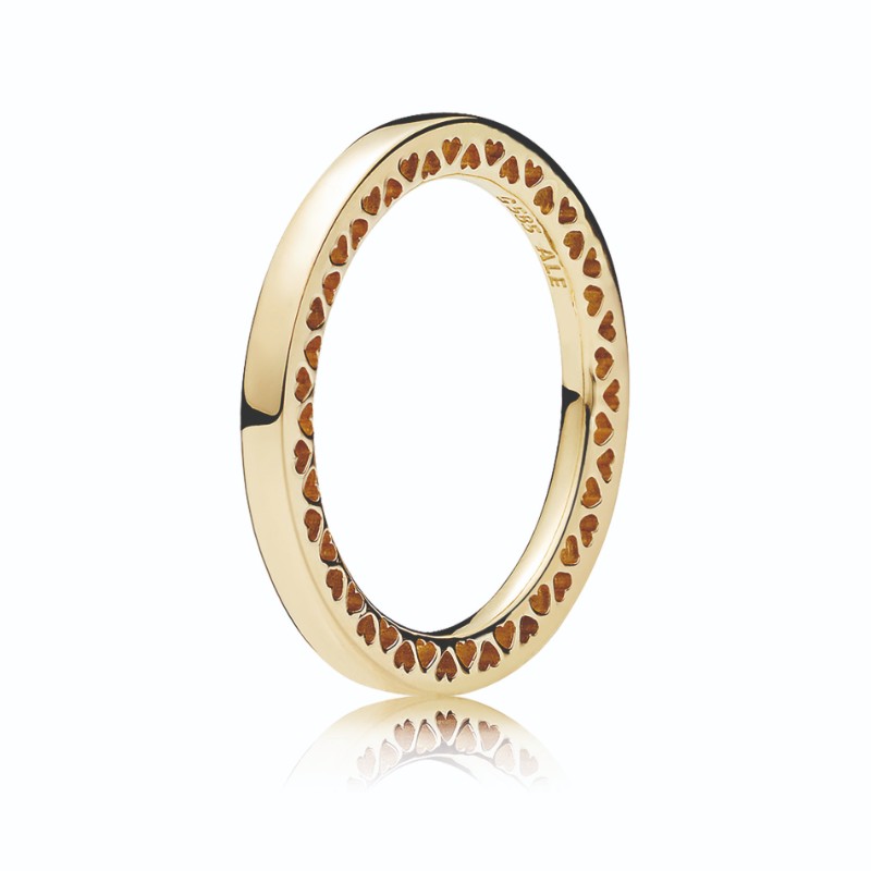 Classic Hearts of Pandora Ring, 14K Gold