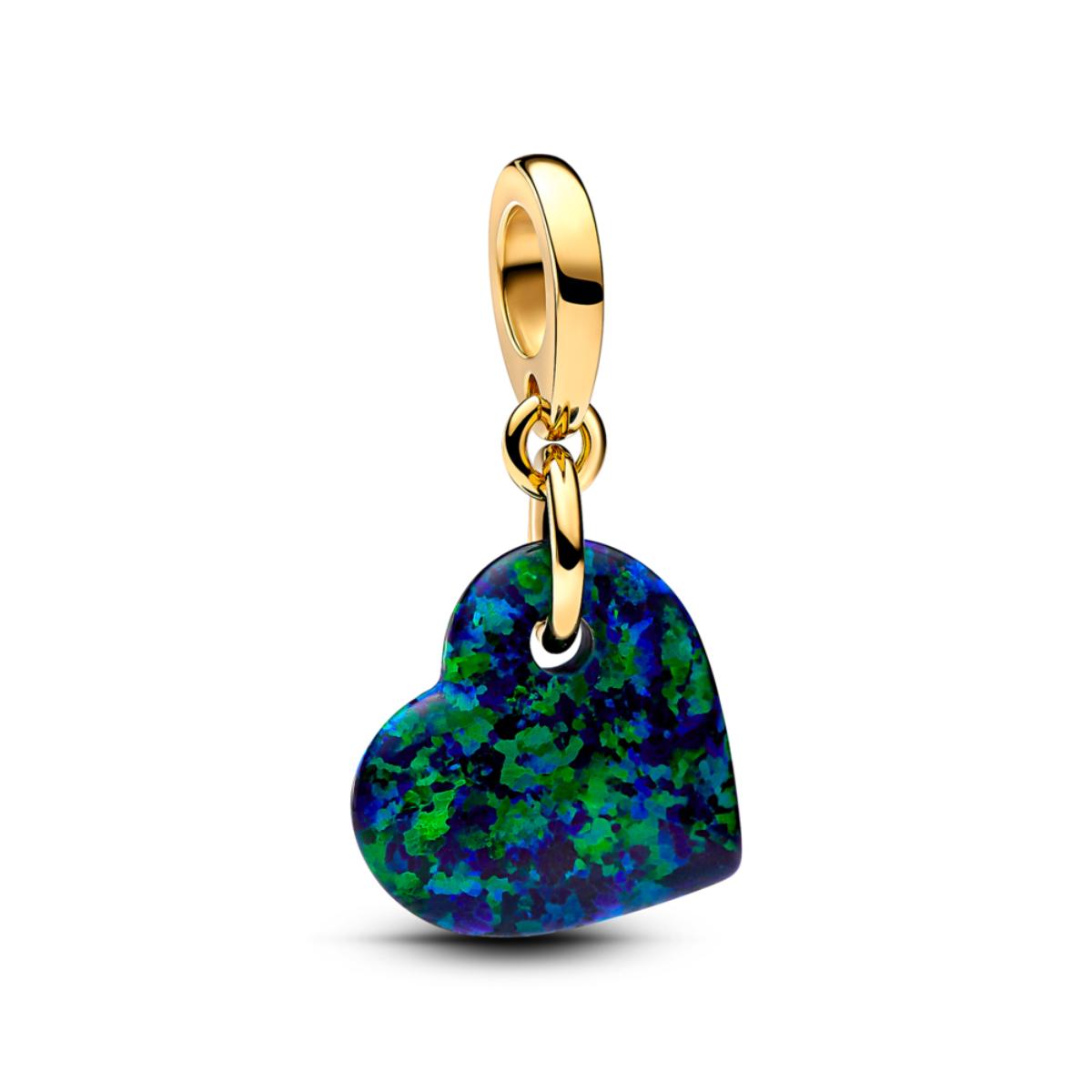 Opalescent Green Heart ZC03 Charm