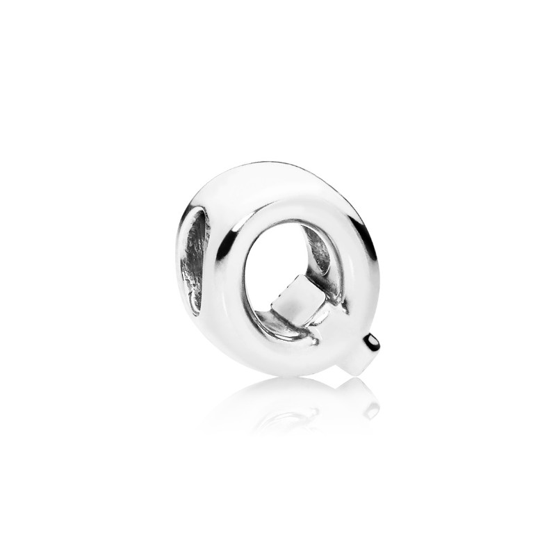Letter Q Charm